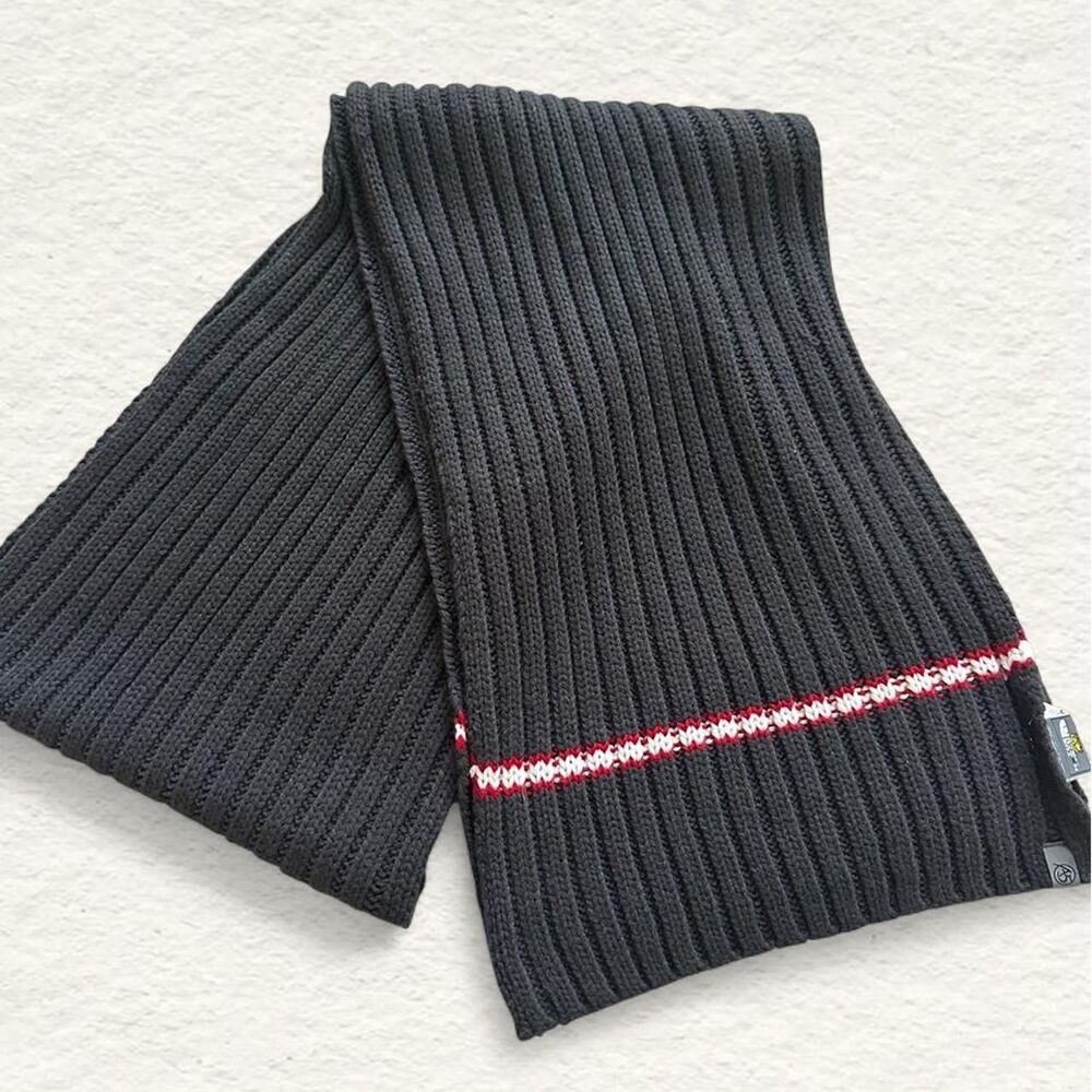 The North Face Gray Ribbed Knit Scarf